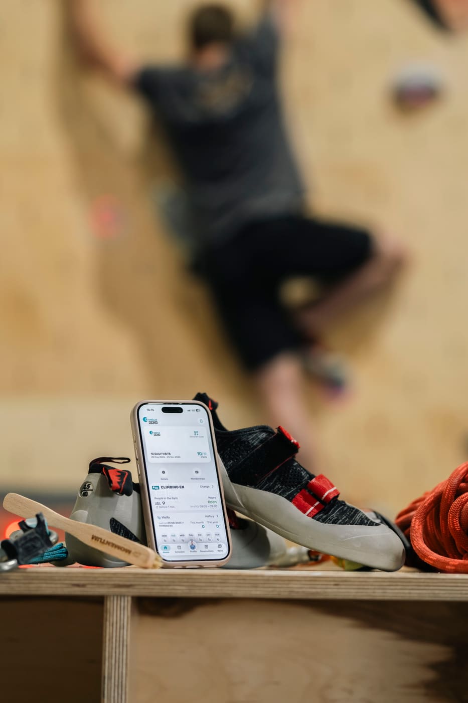 Mitglied nutzt die gebrandete GymRealm-App